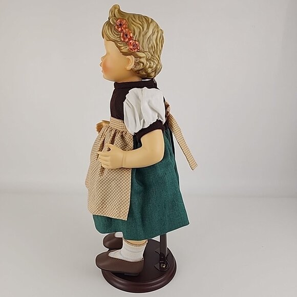 Goebel MJ Hummel 16" Porcelain Doll Valentine Gift Exclusive Edition RARE 98' - Picture 7 of 14